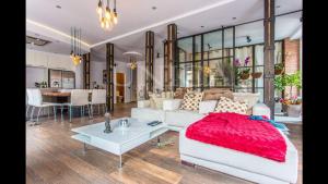 New luxury apartment in Puerta del Sol