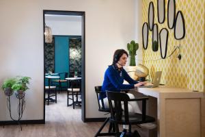 Hotels Hotel Paris La Fayette : photos des chambres