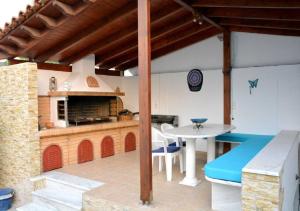 Kamari Beachfront Apartments