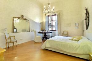 Superior Double Room room in Palazzo Tolomei - Residenza D'Epoca