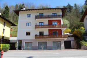 Appartamenti Pedrini