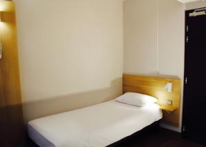 Hotels B&B HOTEL Valence TGV Romans : Chambre Quadruple