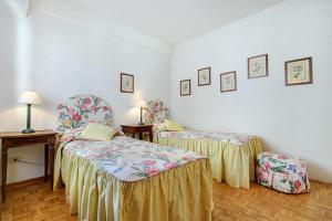 Rustici Apartment With Terrace