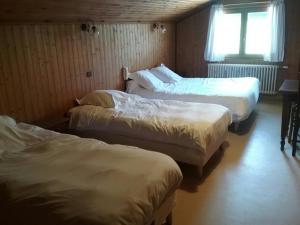 Hotels Hotel Restaurant Les Rosieres : Chambre Quadruple