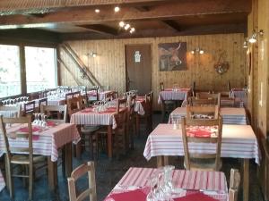 Hotels Hotel Restaurant Les Rosieres : photos des chambres