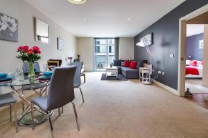 AJY Birmingham City Centre Viva Apartment