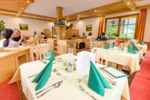 Gasthof-Pension Waldfriede - 列兴