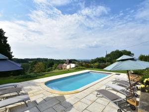 Maisons de vacances Cozy Holiday Home in Coux et Bigaroque with a Private Pool : photos des chambres