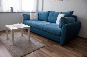 Meridian Apartment , 300m to Bus Terminal, Fast Wifi & Airport Transf