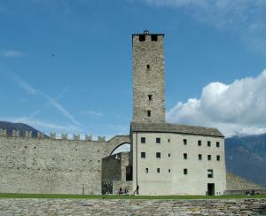 Bellinzona Piazza Collegiata