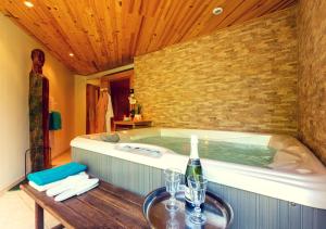 Maisons de vacances SAUNA - JACUZZI - 100% PRIVE - L'ESTANTADA : photos des chambres