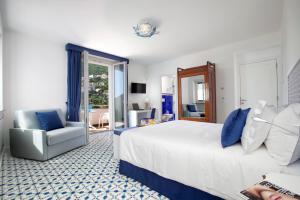 Large Double Room with Terrace