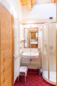 Triple Room with Balcony room in Agriturismo Pianrestel