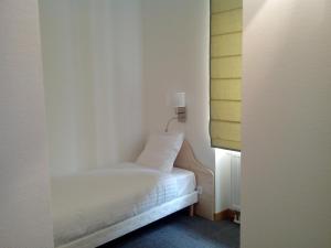 Hotels Le Soleil d'Or : Chambre Simple