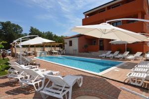 Hotel Natura Vilanija