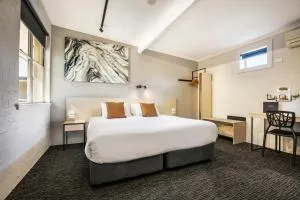 Nightcap at Colyton Hotel - Penrith