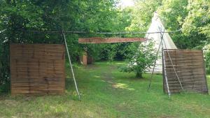 Maisons de vacances Le Domaine De La Genette : 3 Cabanes dans le Bois