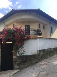 Коттедж Lazarovi Houses Okoliite Болгария