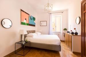 ROMAC Condotti with 3 bedrooms near the Spanish Steps