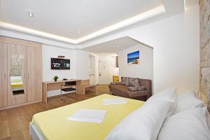 Alos Center Apartments