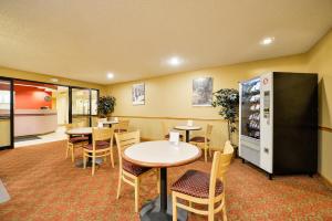 Americas Best Value Inn - East Syracuse