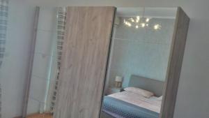 Apartment Gold & Gray