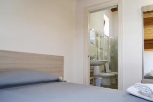 Deluxe Double or Twin Room with City View
