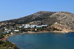 Dolphin Bay Family Beach Resort Syros Greece