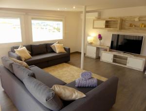 DUPLEX LA CARIHUELA 1ª LINEA DE PLAYA APARTAMENTO COSTA DEL SOL