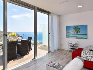 Penthouse Beyond Amadores by VillaGranCanaria