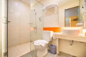 Deluxe giường Queen (Deluxe Queen)