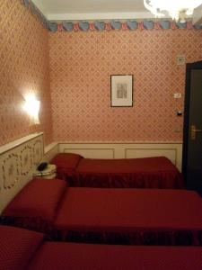 Triple Room room in Hotel Diana