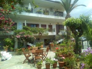 Ostria Maisonettes and Studios Messinia Greece