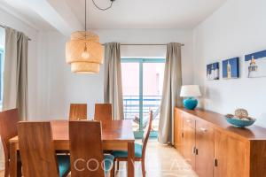 Marina Water View - 6 people, bars & restaurants