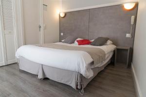 Hotels Panam Hotel PARIS GAMBETTA- Place Gambetta-Mairie du 20 emme : photos des chambres