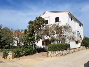 Apartments MONICA Novalja