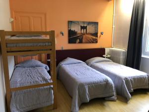 Hotels Hotel De Paris : photos des chambres