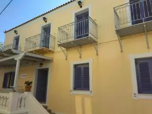 Old Harbor Apartments - Спеце