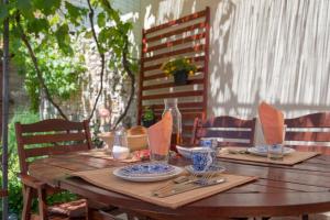 Mediterranean terrace apartment with Bikes & SUP