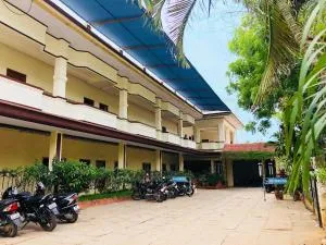 Shivalaya hotel - Mithilaipatti