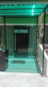 Meaco Royal Hotel - Tabaco