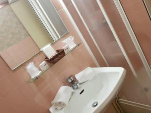 Hotels Hotel Christina - Contact Hotel : photos des chambres