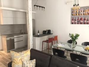 San Sebastián VERY NICE apartment 100m from La Kontxa Beach