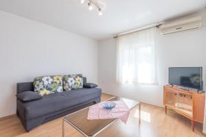 BUTO br. 2 (2+2 pax) 