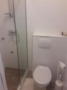 Roza Guest House