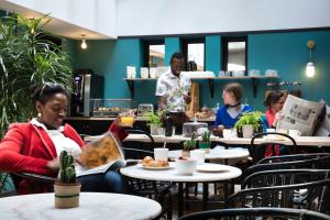 Hotels Hotel Paris La Fayette : photos des chambres