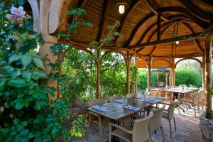 Babiččina Zahrada Penzion & Restaurant