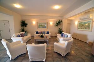Avra Hotel