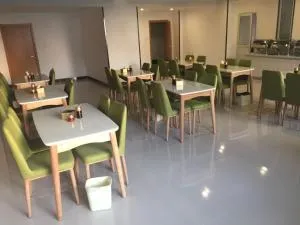 Vatica Xingtai Qiaoxi District Yongkang Street Technical College Hotel - Ta-liang-chuang