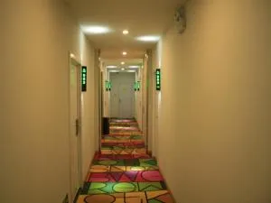 贝壳山西省忻州市静乐县鹅城路酒店 - Tung-ts'un-chen